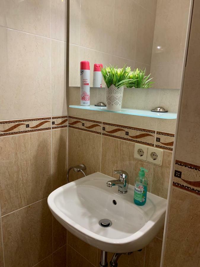 Double Room Private Bathroom